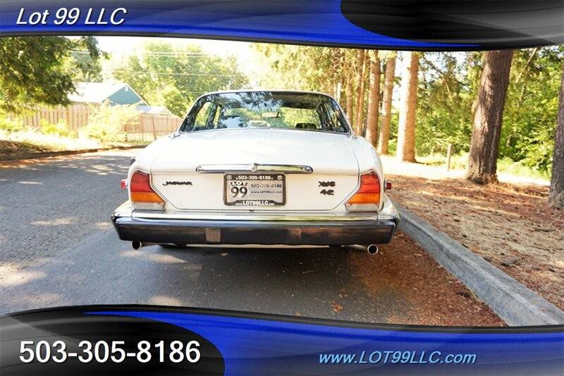 Jaguar-xj6-4.2l-6-cyl-automatic-1979-white-9