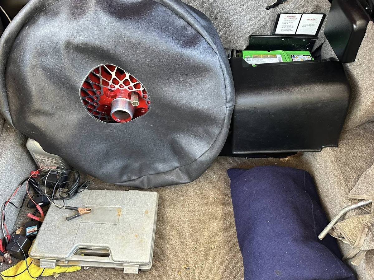 Jaguar-xjs-1990-red-7