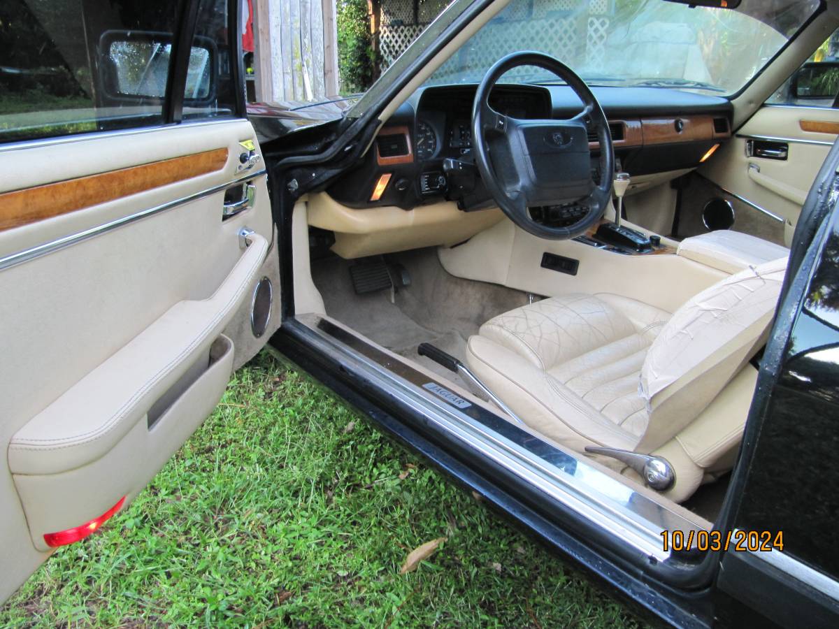 Jaguar-xjs-1991-4