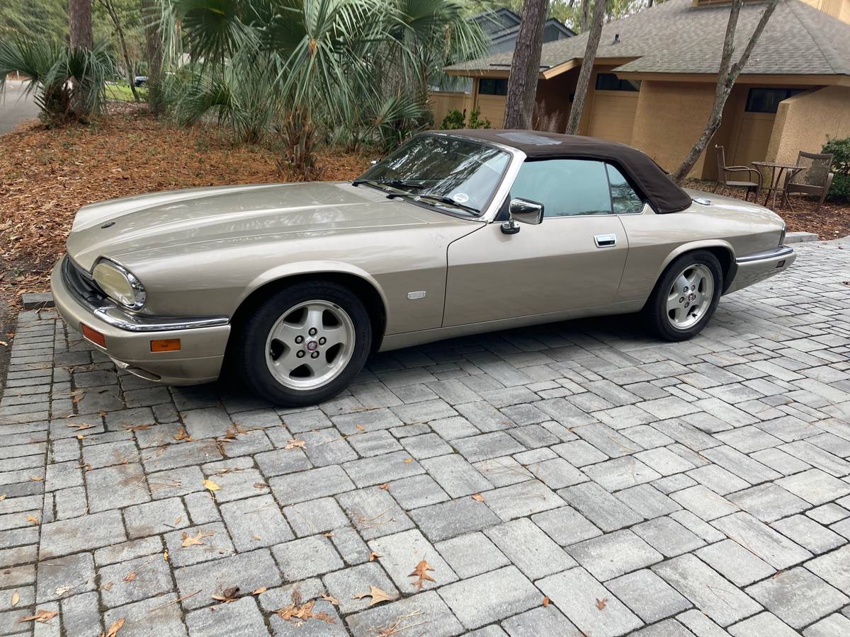 Jaguar-xjs-convertible-1995-brown-1