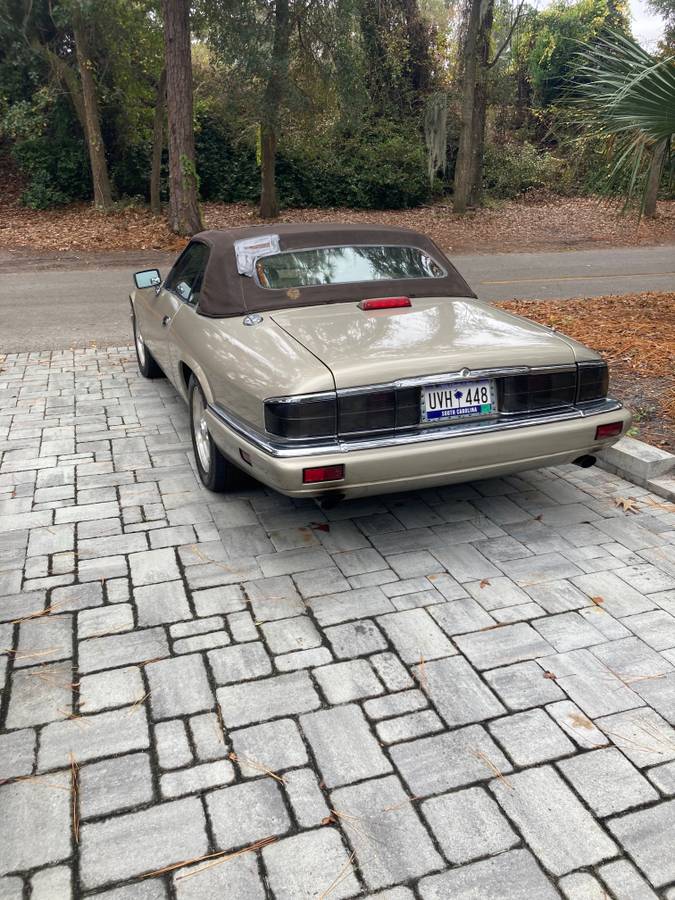 Jaguar-xjs-convertible-1995-brown