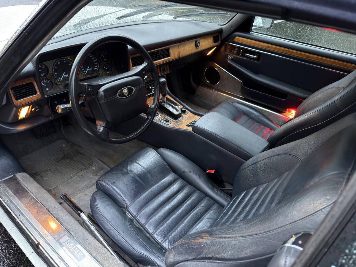 Jaguar-xjs-coupe-1992-white-13