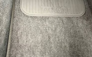 Jaguar-xjs-v12-coupe-1990-grey-13