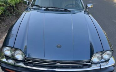 Jaguar-xjs-v12-coupe-1990-grey-5