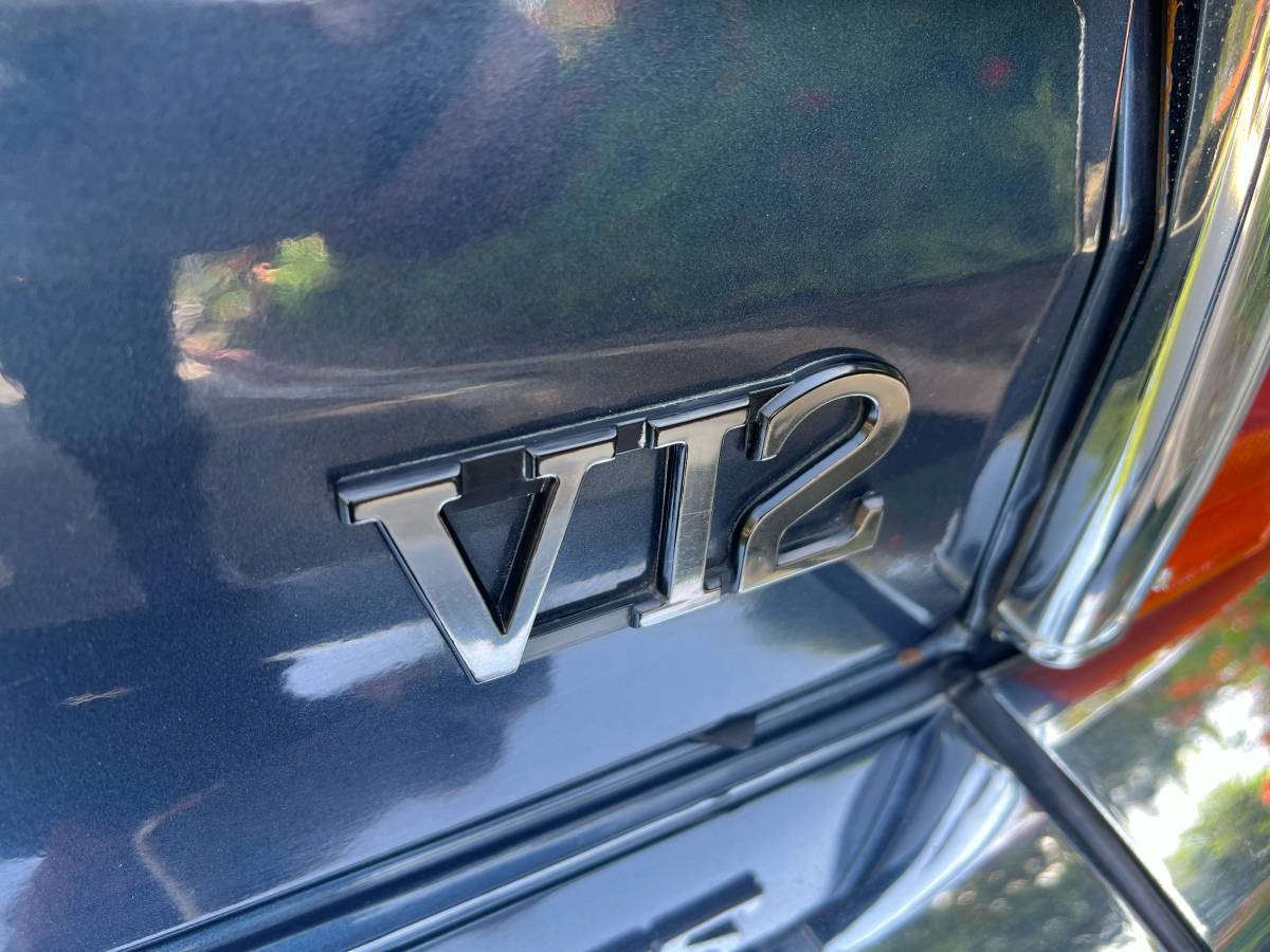 Jaguar-xjs-v12-coupe-1990-grey