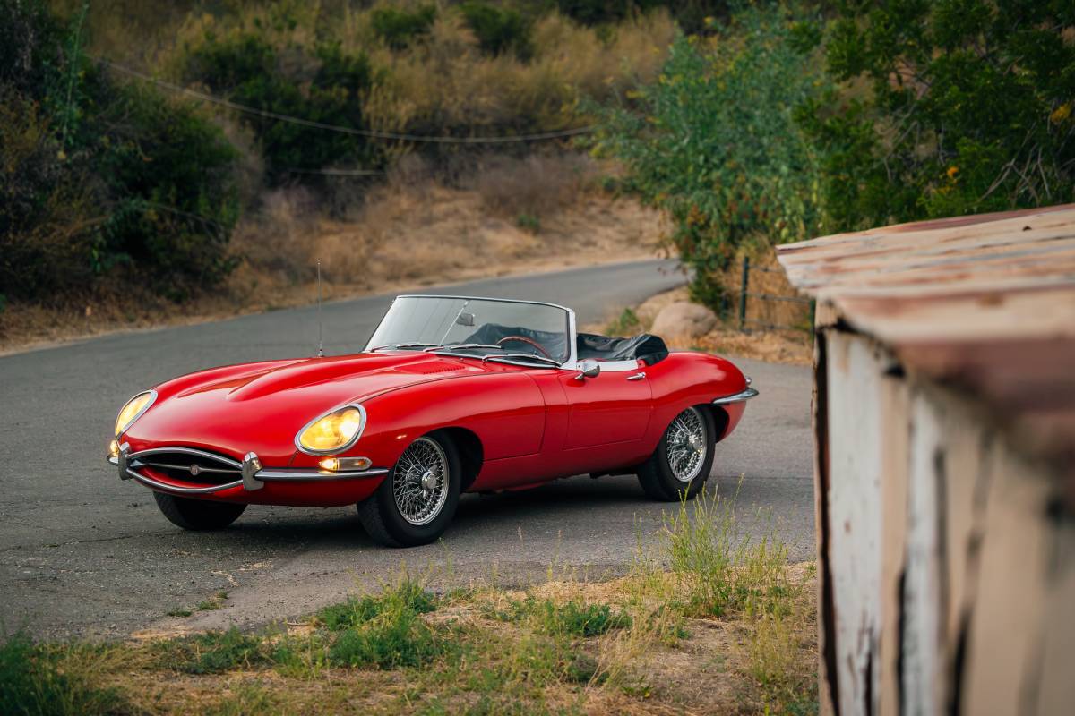 Jaguar-xke-1964-red-1