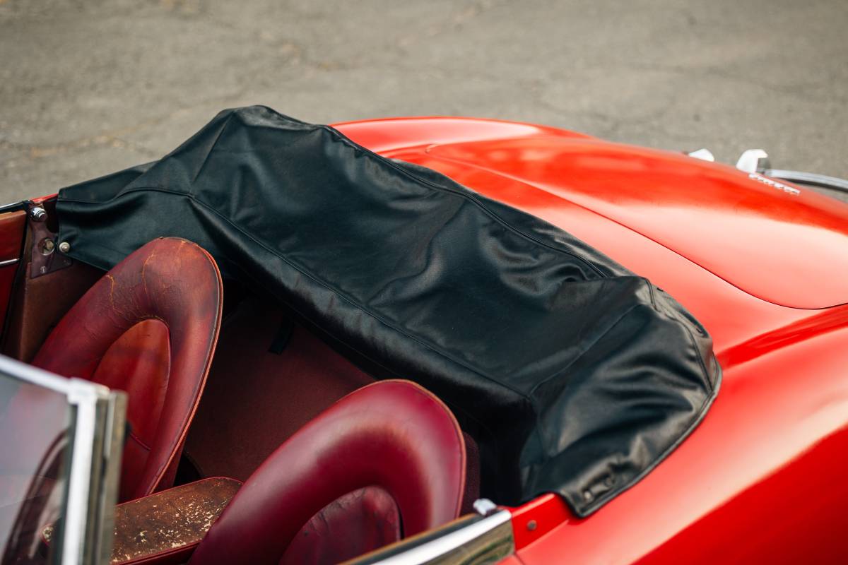 Jaguar-xke-1964-red-11