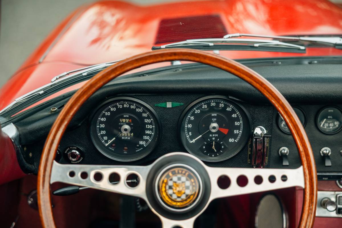 Jaguar-xke-1964-red-17