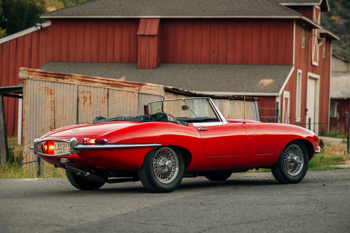 Jaguar-xke-1964-red-20