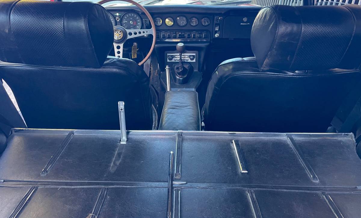 Jaguar-xke-1969-red-13