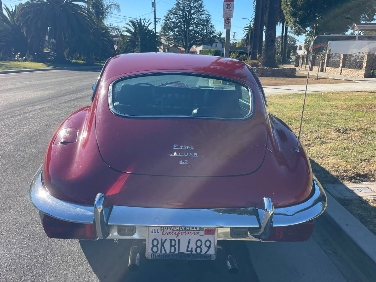 Jaguar-xke-1969-red-6