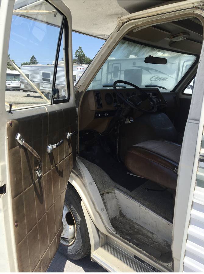 Jayco-2100-1979-white-3