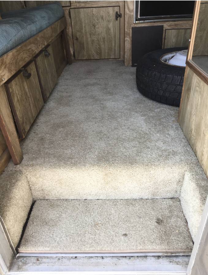 Jayco-2100-1979-white-7