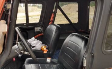 Jeep-1976-orange-2