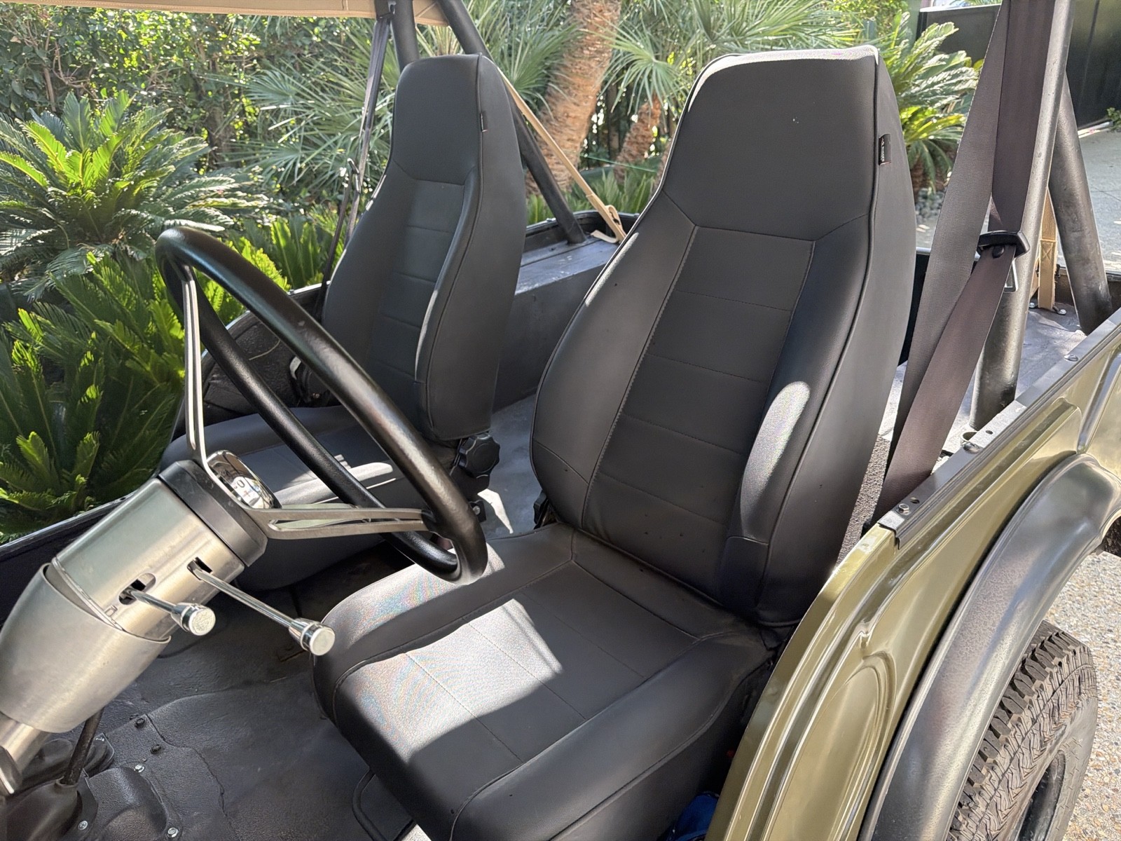 Jeep-CJ-1972-Convertible-11