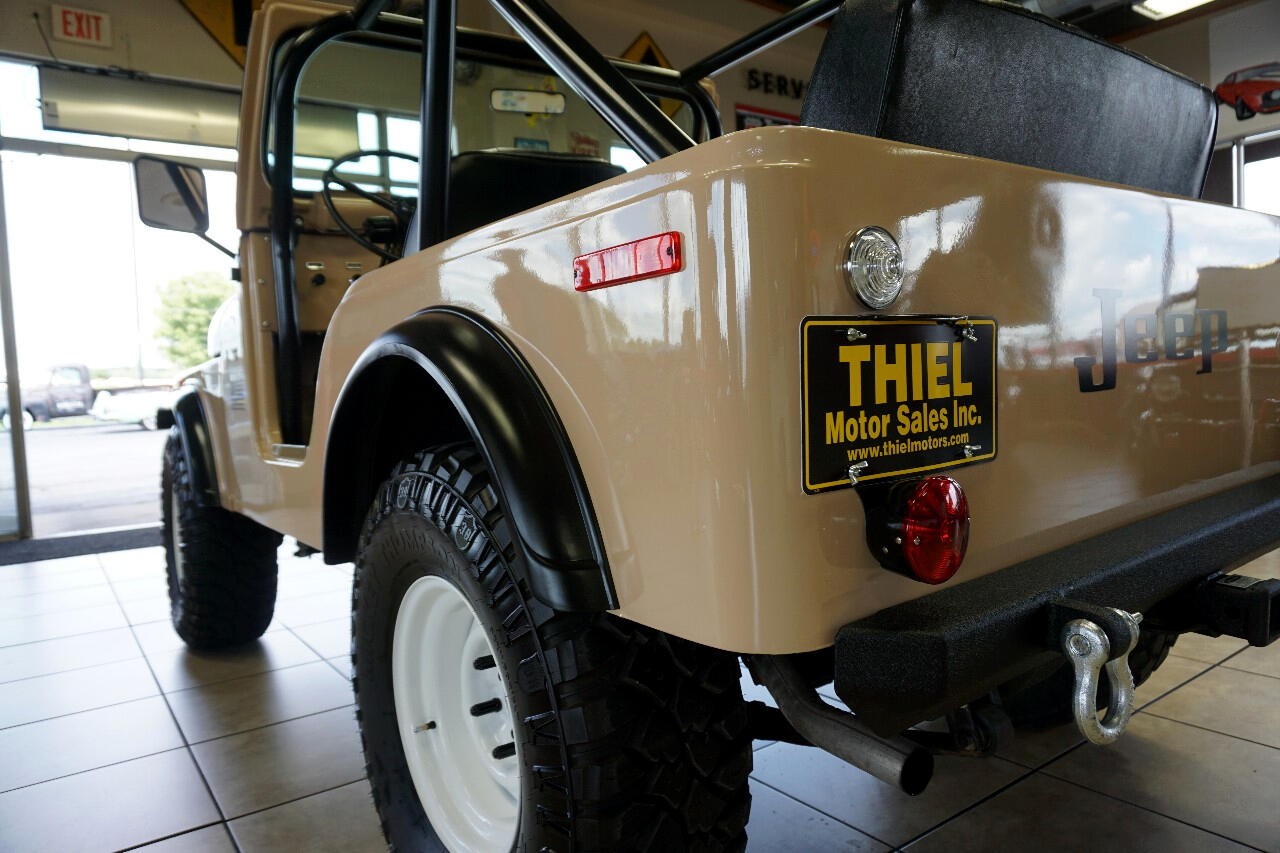 Jeep-CJ-1974-Classic-Car-16