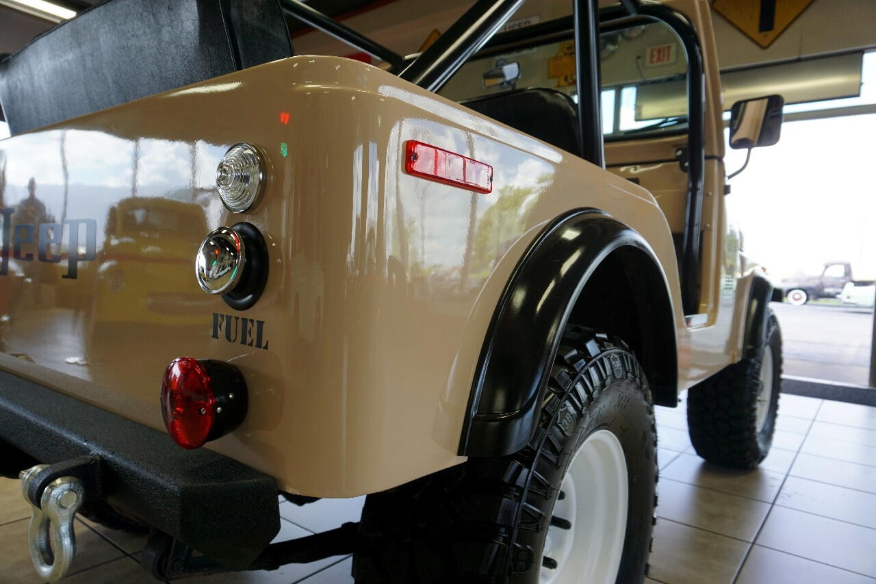Jeep-CJ-1974-Classic-Car-17