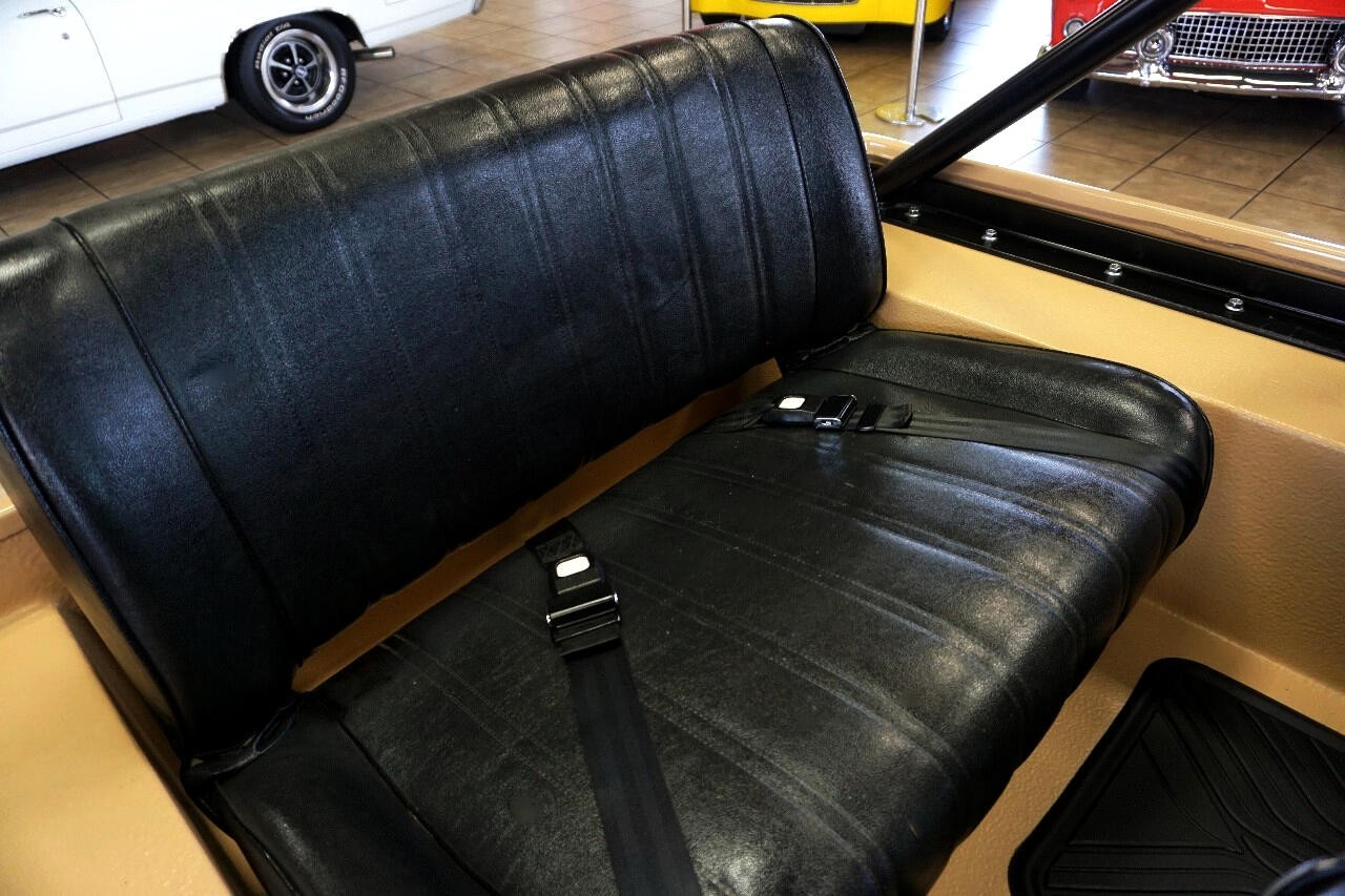 Jeep-CJ-1974-Classic-Car-23