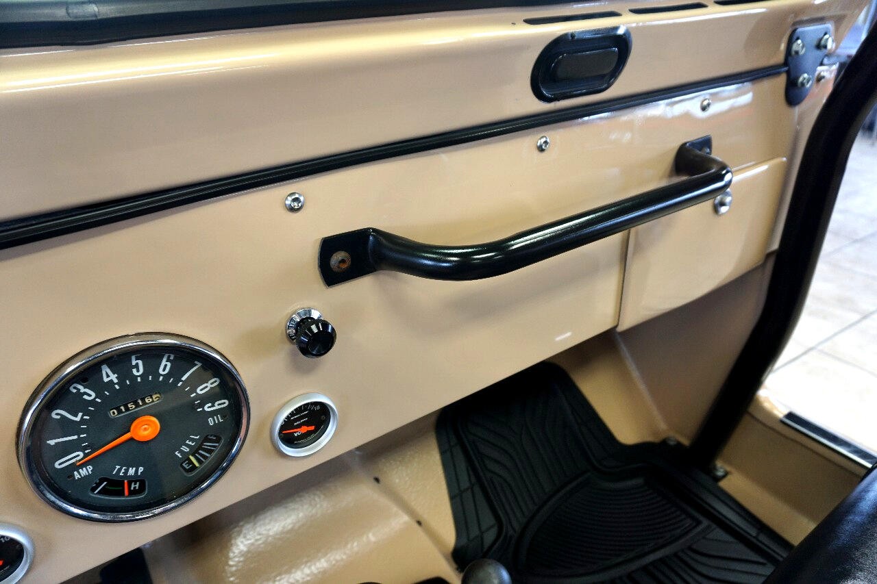 Jeep-CJ-1974-Classic-Car-25