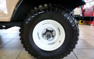 Jeep-CJ-1974-Classic-Car-31