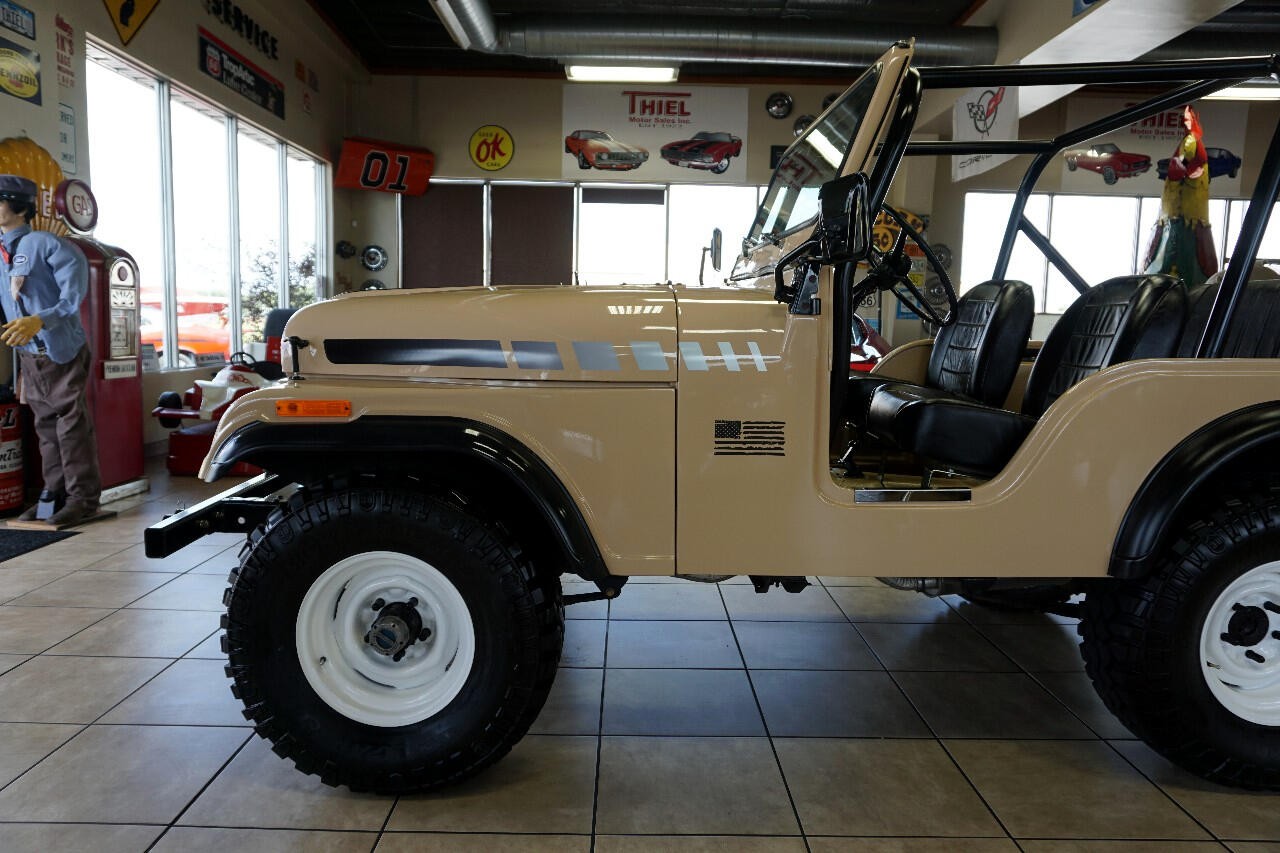 Jeep-CJ-1974-Classic-Car-35