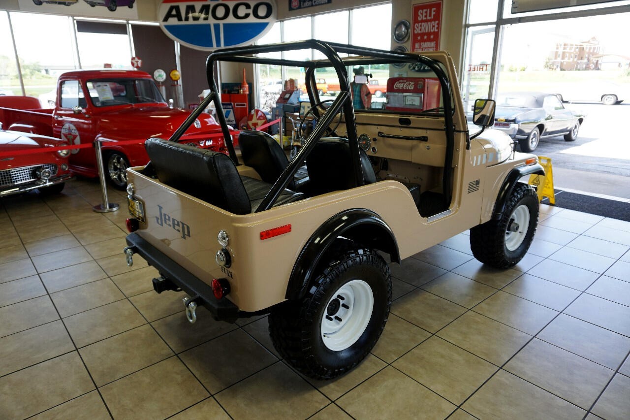 Jeep-CJ-1974-Classic-Car-39