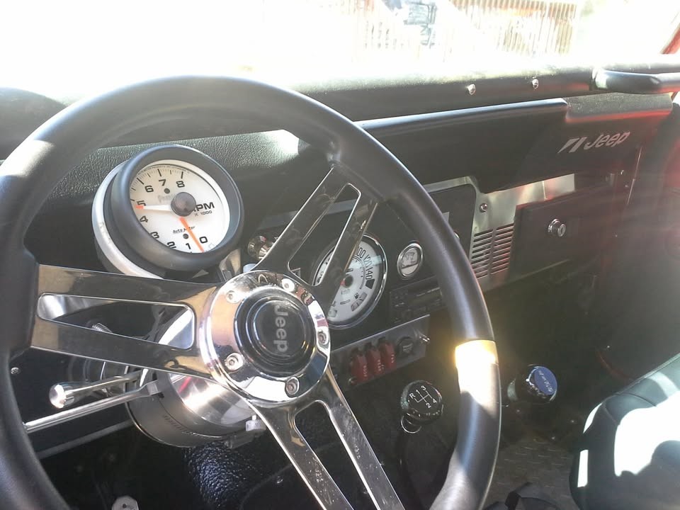 Jeep-CJ-1981-Standard-Cab-Pickup-3