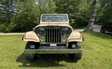Jeep-CJ-1984-1