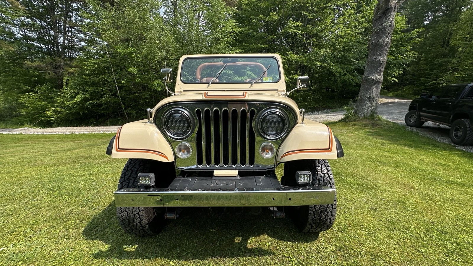 Jeep-CJ-1984-1