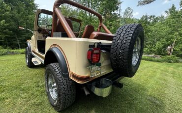 Jeep-CJ-1984-3