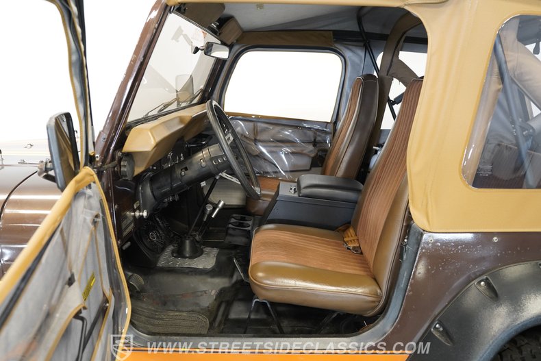 Jeep-Cj7-1979-Brown-Metallic-Brown-40