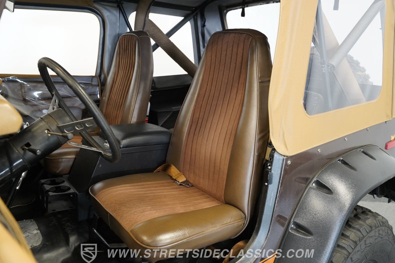 Jeep-Cj7-1979-Brown-Metallic-Brown-41