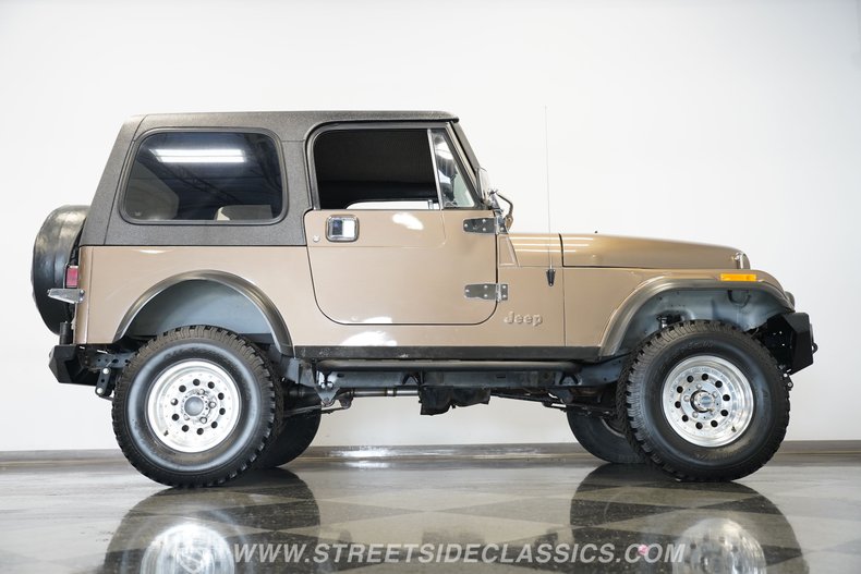 Jeep-Cj7-1982-Brown-Brown-23