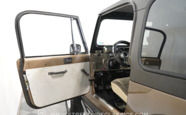 Jeep-Cj7-1982-Brown-Brown-37