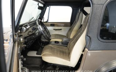 Jeep-Cj7-1982-Brown-Brown-38