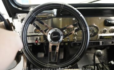 Jeep-Cj7-1982-Brown-Brown-41