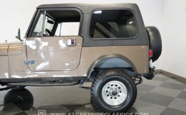 Jeep-Cj7-1982-Brown-Brown-46