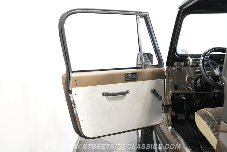 Jeep-Cj7-1982-Brown-Brown-47
