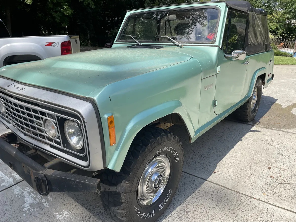 Jeep-Commando-1972-Green-Black-1