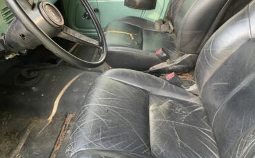 Jeep-Commando-1972-Green-Black-11