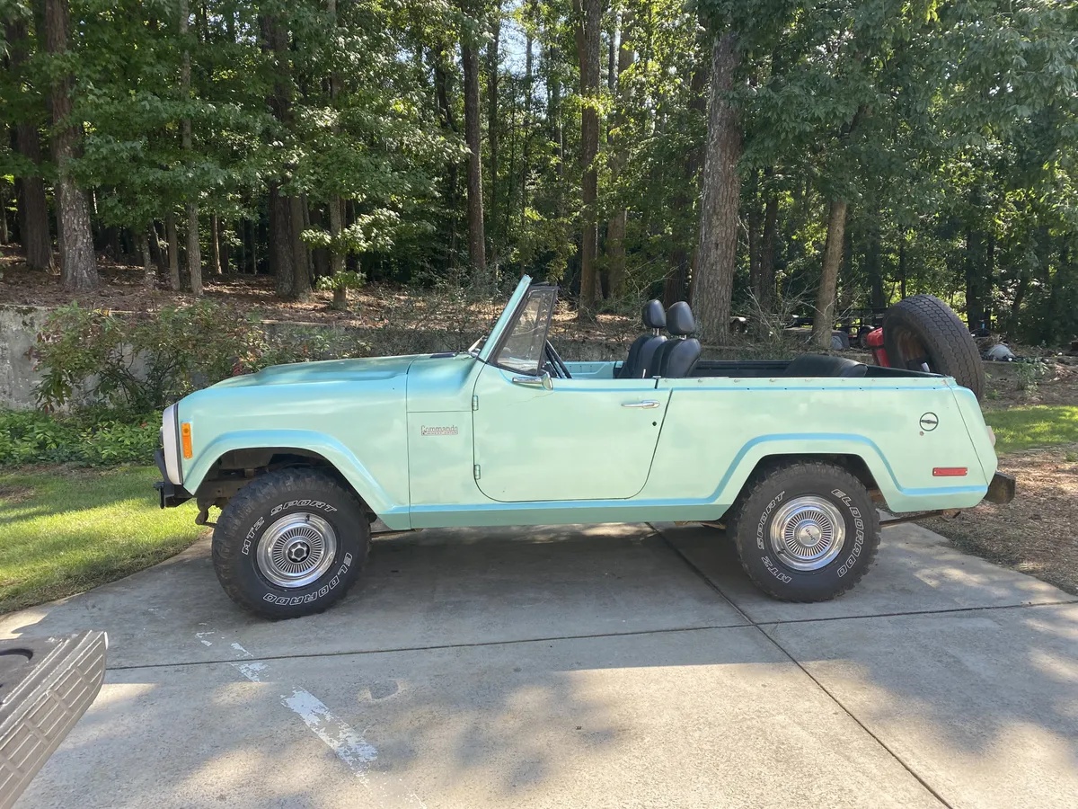 Jeep-Commando-1972-Green-Black-6