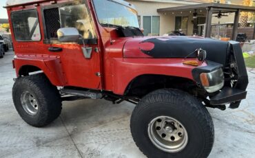 Jeep-Grand-Cherokee-1971-SUV-10