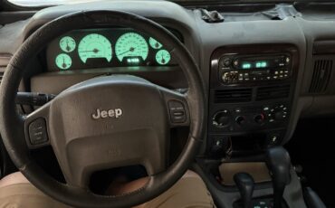 Jeep-Grand-Cherokee-1971-SUV-17