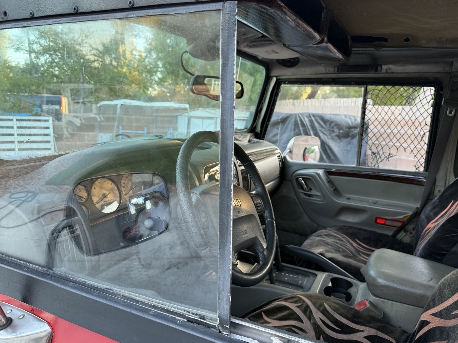 Jeep-Grand-Cherokee-1971-SUV-18