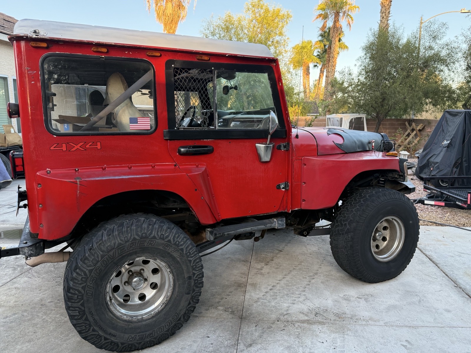 Jeep-Grand-Cherokee-1971-SUV-2