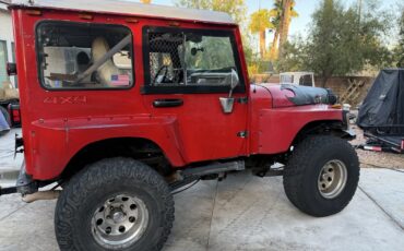 Jeep-Grand-Cherokee-1971-SUV-2