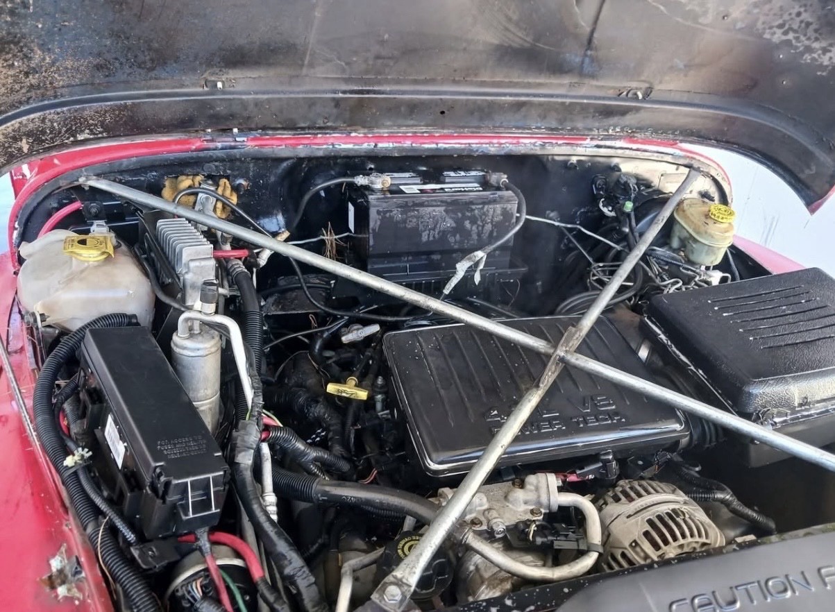 Jeep-Grand-Cherokee-1971-SUV-29