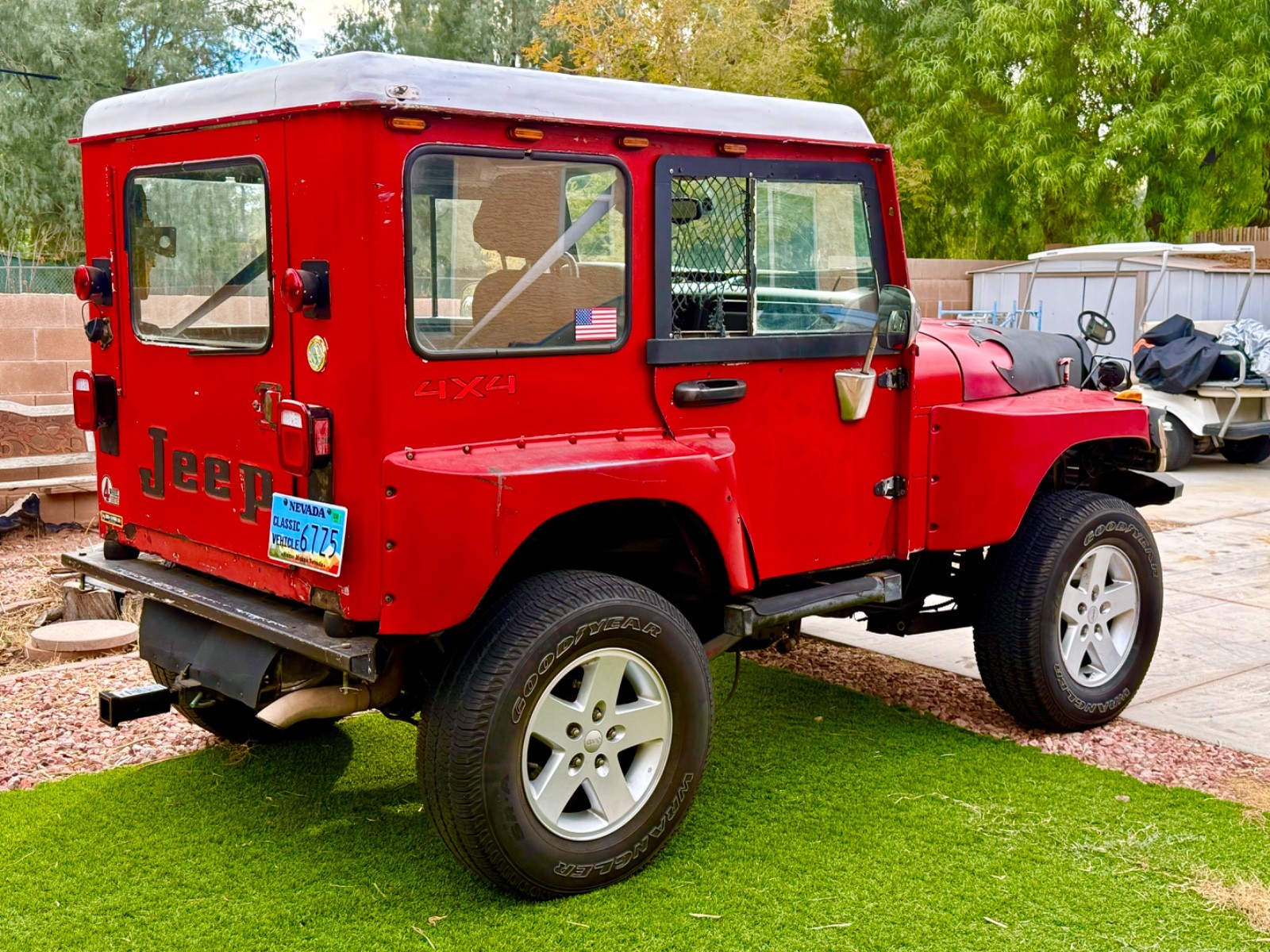 Jeep-Grand-Cherokee-1971-SUV-37