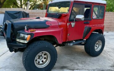 Jeep-Grand-Cherokee-1971-SUV