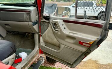 Jeep-Grand-Cherokee-1971-SUV-38